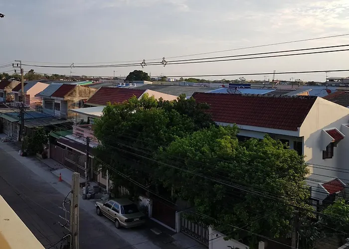 Dramatic Exit - Cozy Loft House Near Suvarnabhumi Airport Holiday home
