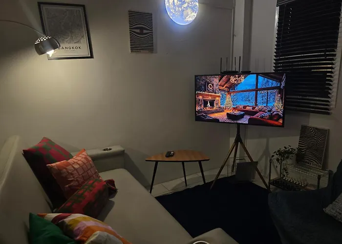 Dramatic Exit - Cozy Loft House Near Suvarnabhumi Airport Holiday home