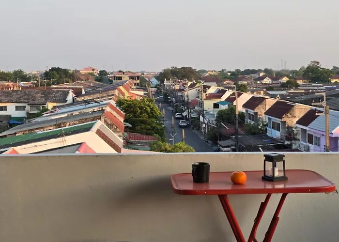 Dramatic Exit - Cozy Loft House Near Suvarnabhumi Airport *